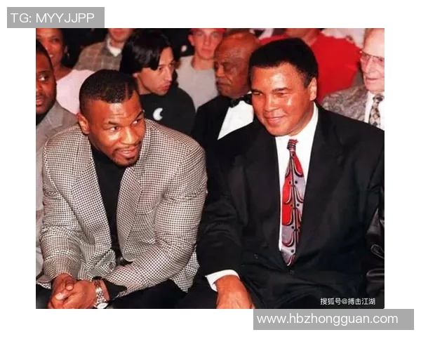 篮球巨星泰森与足球明星同框 篮球巨星泰森与足球明星同框