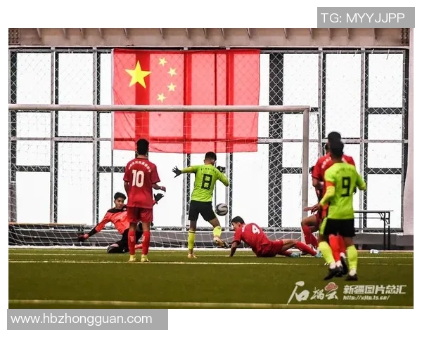 当足球巨星告别绿茵场回顾辉煌岁月与退役后全新人生旅程 当足球巨星告别绿茵场回顾辉煌岁月与退役后全新人生旅程